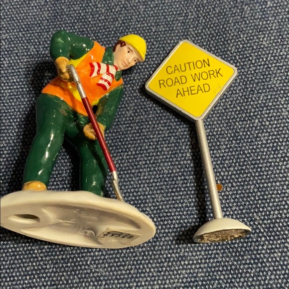 Dept 56 Snow Village Men at Work 5 pieces - Picture 3 of 8